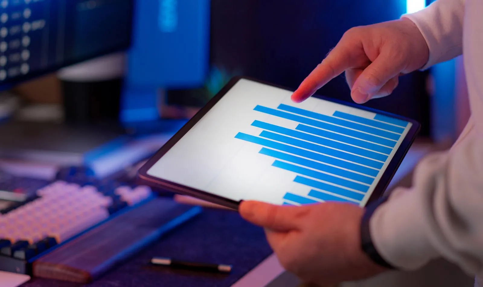 Analysing a chart on a tablet — judging job boards on what they actually do well